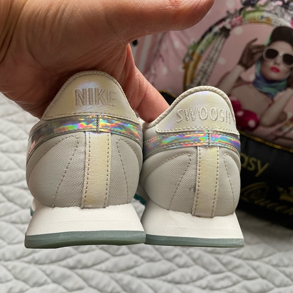 NEW Nike Pre Love O.X. Rainbow Runners - Picture 3 of 6